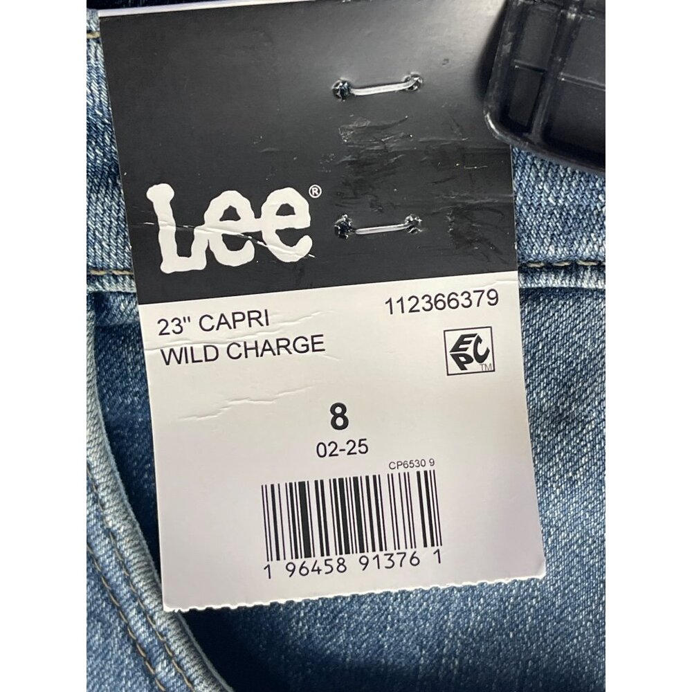 Lee Womens Size 8 Capri Jeans WILD CHARGE Cotton Blend Blue 23" inseam - Picture 3 of 4